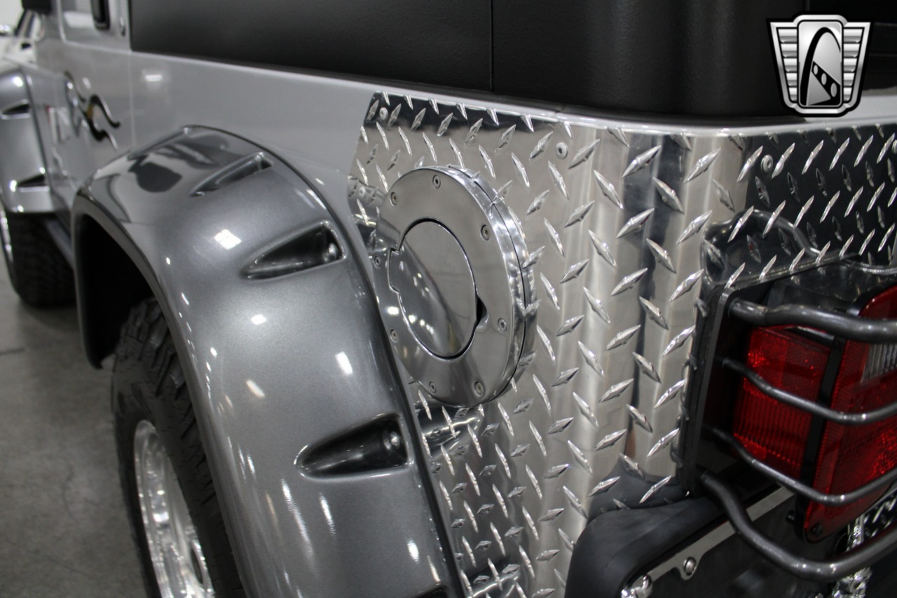 1,352-Mile 2003 Jeep Wrangler Rubicon Tomb Raider