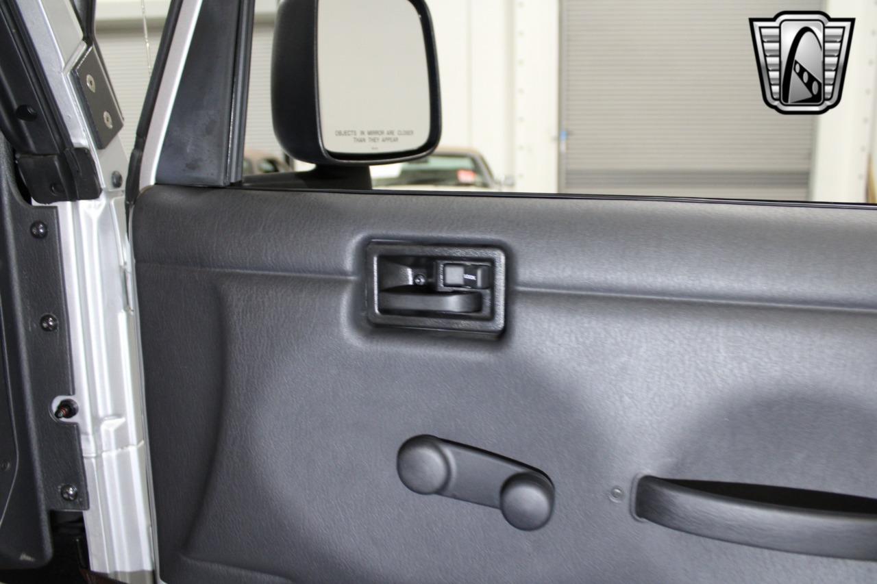 1,352-Mile 2003 Jeep Wrangler Rubicon Tomb Raider