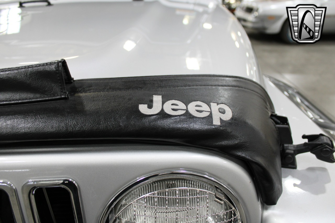 1,352-Mile 2003 Jeep Wrangler Rubicon Tomb Raider