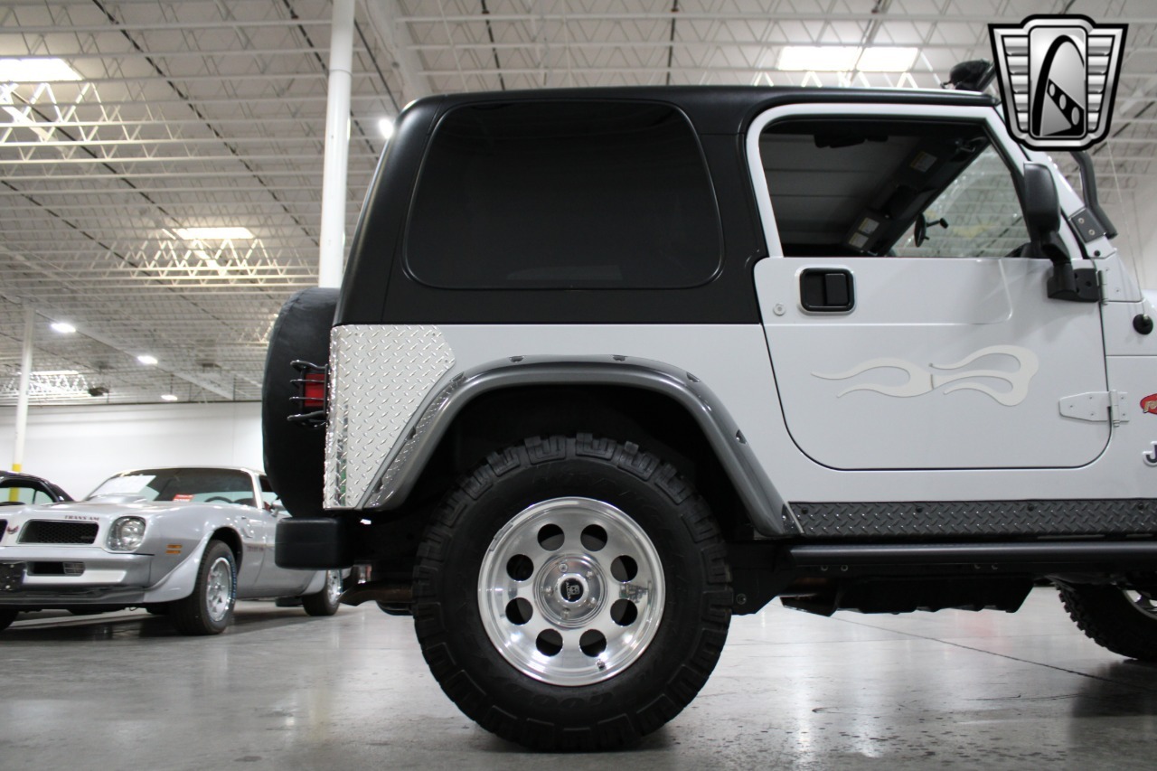 1,352-Mile 2003 Jeep Wrangler Rubicon Tomb Raider