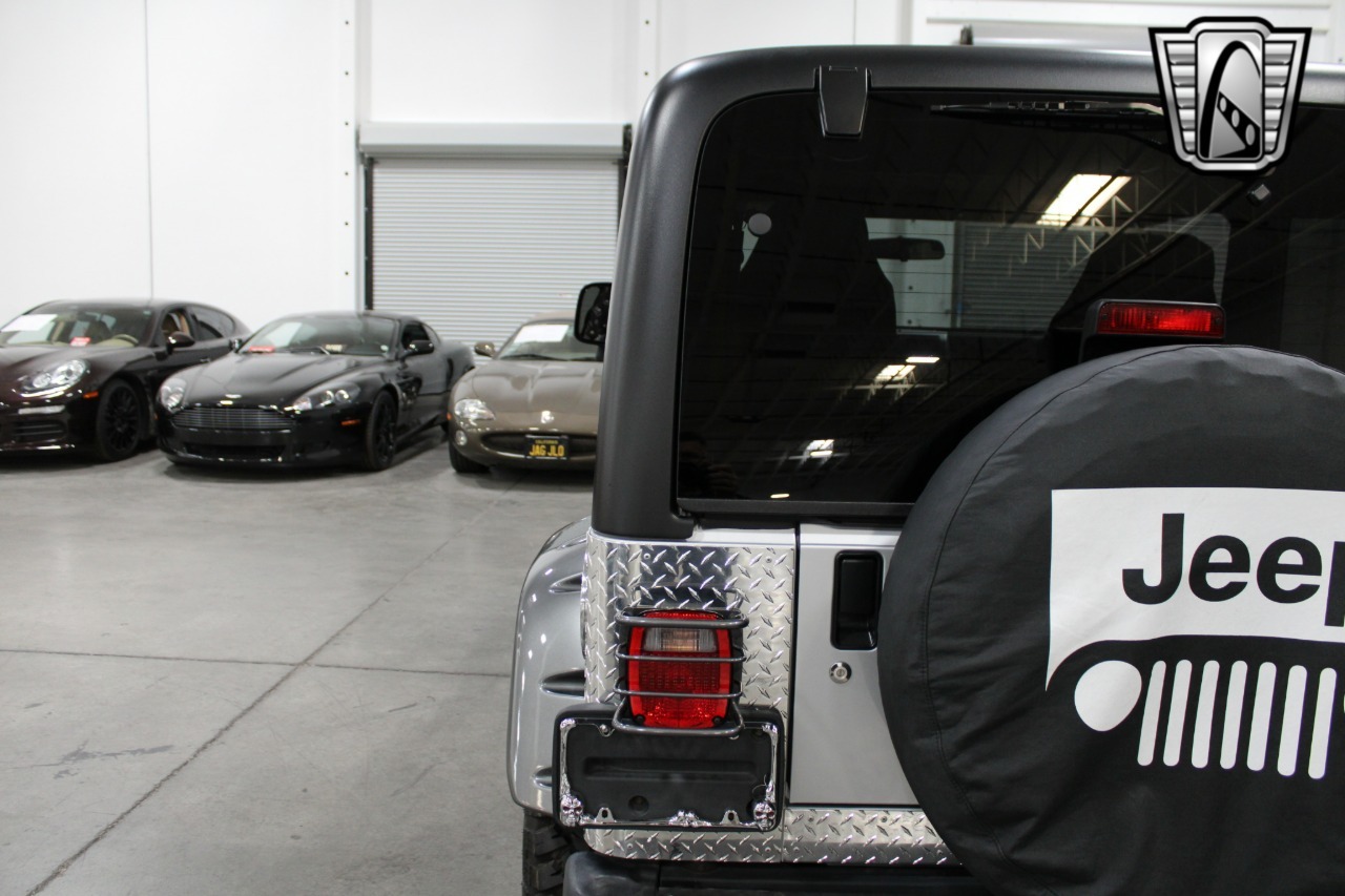 1,352-Mile 2003 Jeep Wrangler Rubicon Tomb Raider