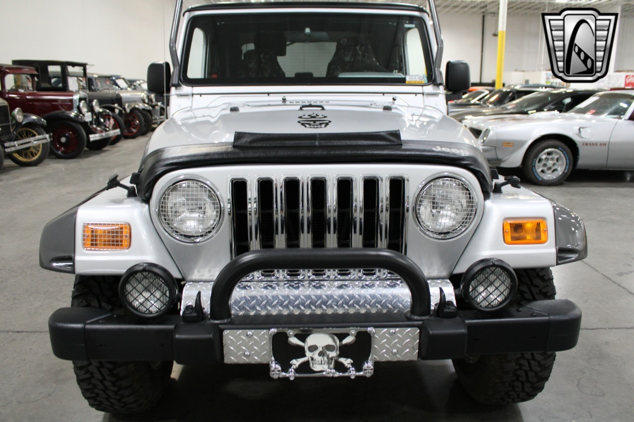 1,352-Mile 2003 Jeep Wrangler Rubicon Tomb Raider