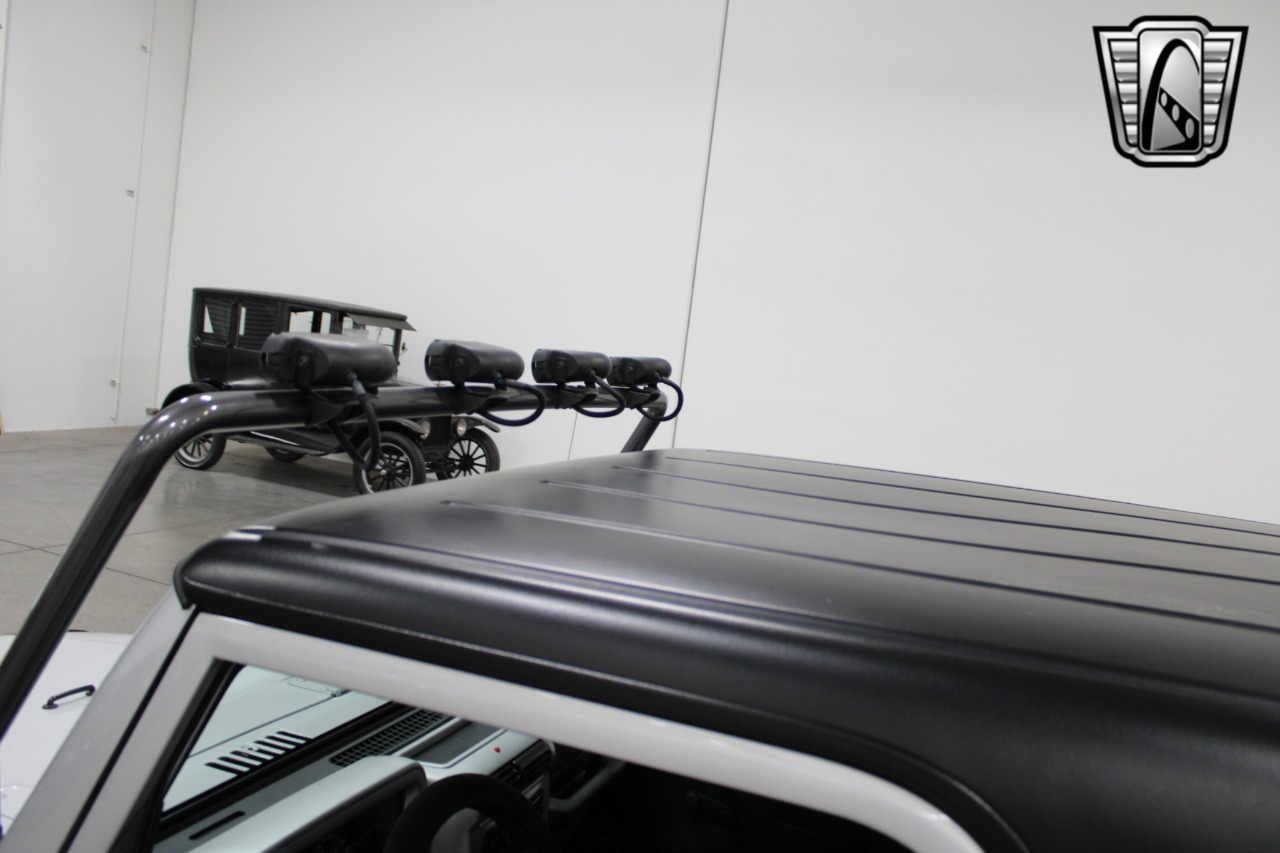 1,352-Mile 2003 Jeep Wrangler Rubicon Tomb Raider