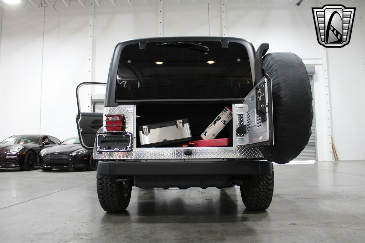 1,352-Mile 2003 Jeep Wrangler Rubicon Tomb Raider