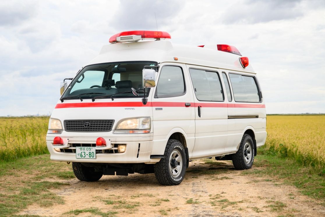 1999 Toyota HiAce Ambulance - 2