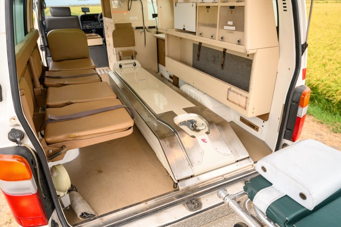 1999 Toyota HiAce Ambulance