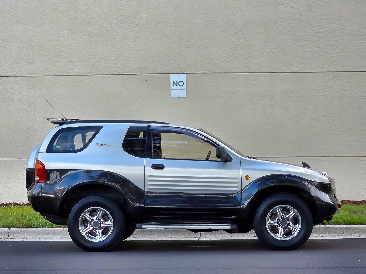 1999 Isuzu VehiCROSS Limited Edition
