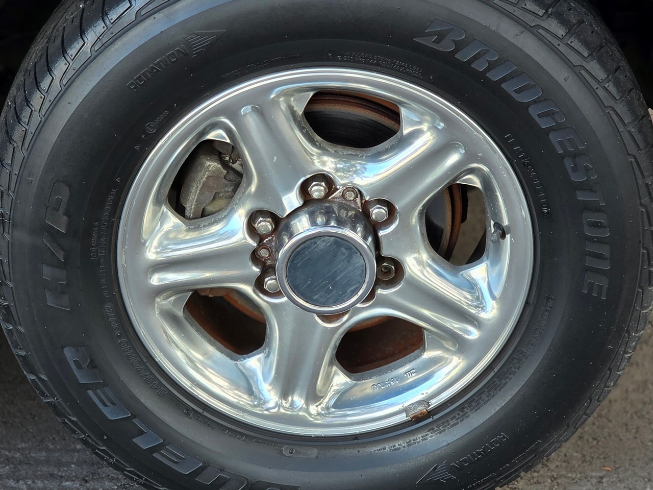 1999 Isuzu VehiCROSS Limited Edition