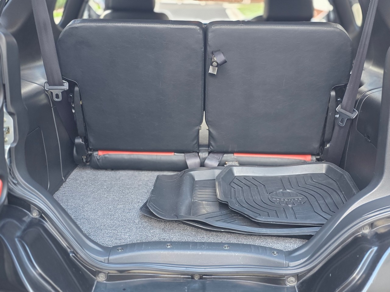 1999 Isuzu VehiCROSS Limited Edition