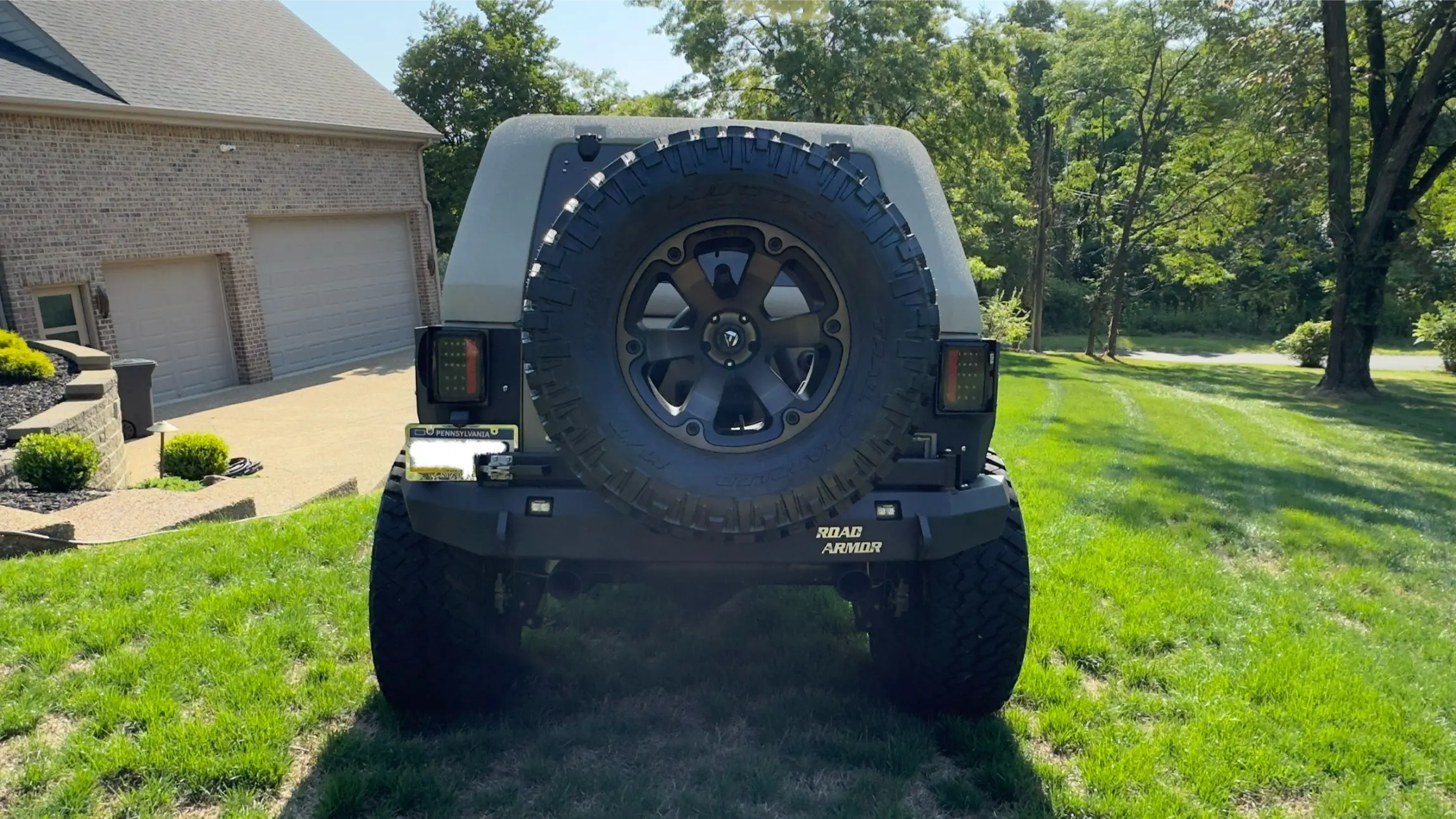 Starwood Motors Custom 2017 Jeep Wrangler Unlimited Rubicon