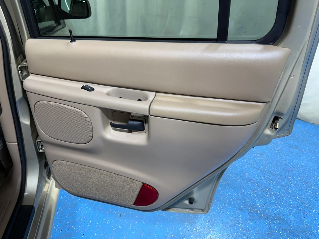 1999 Ford Explorer