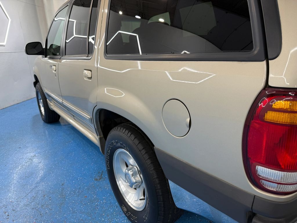 1999 Ford Explorer