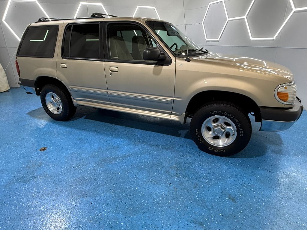 1999 Ford Explorer