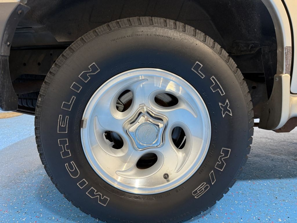 1999 Ford Explorer