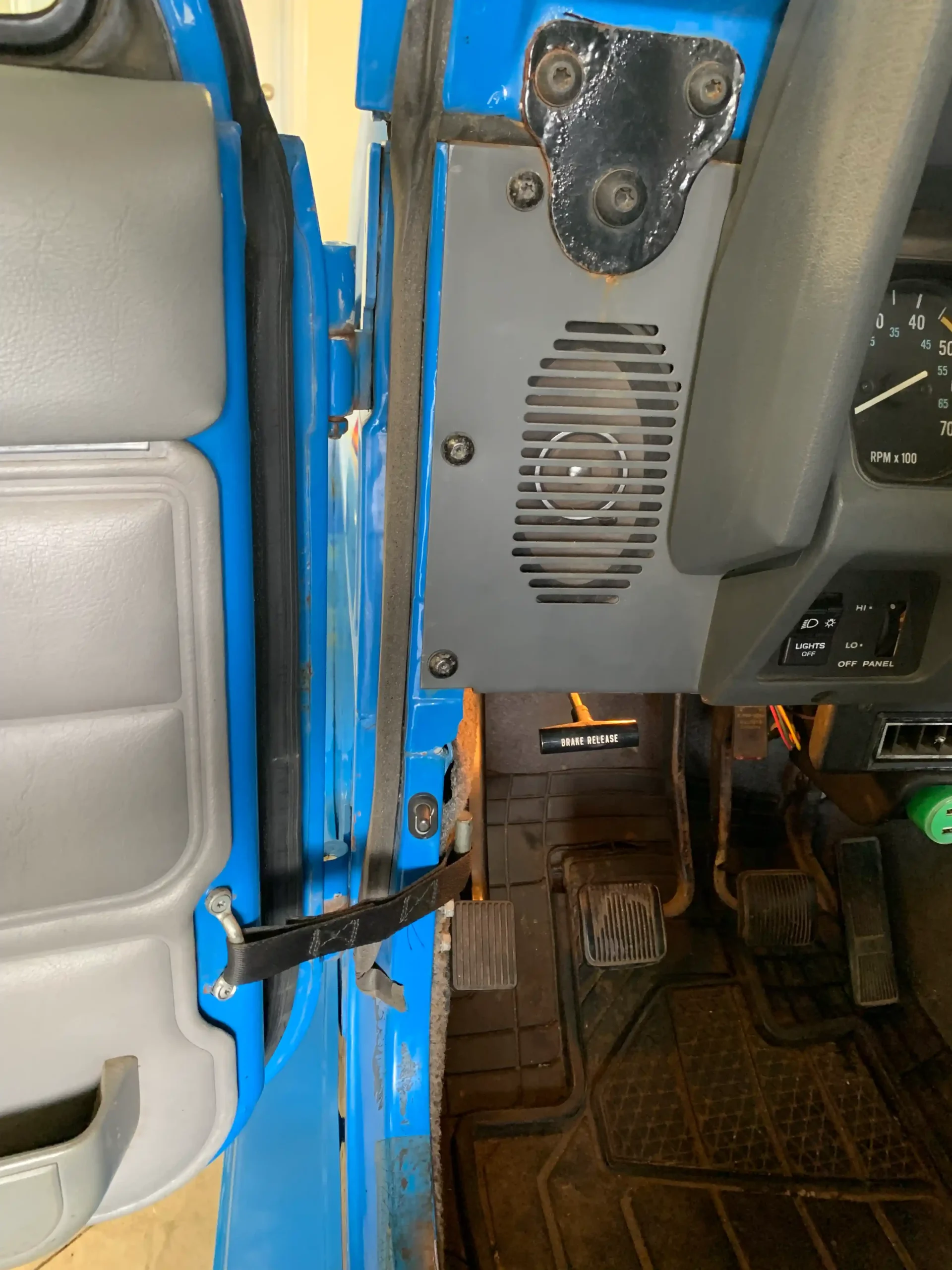 4.2L I6-Powered 1989 Jeep Wrangler Islander