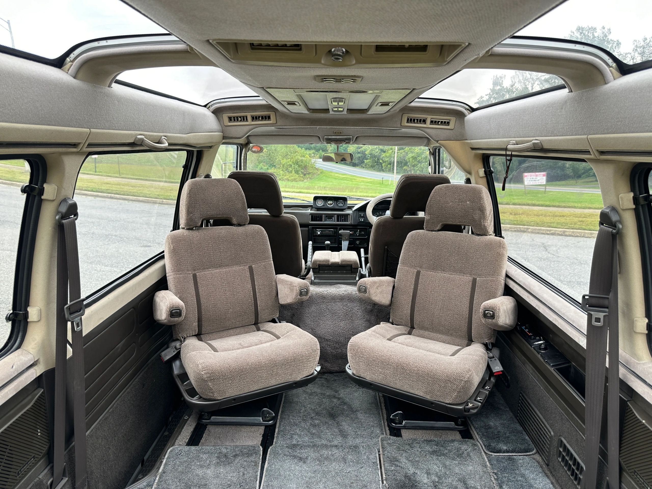 1991 Mitsubishi Delica Star Wagon Super Exceed - 3