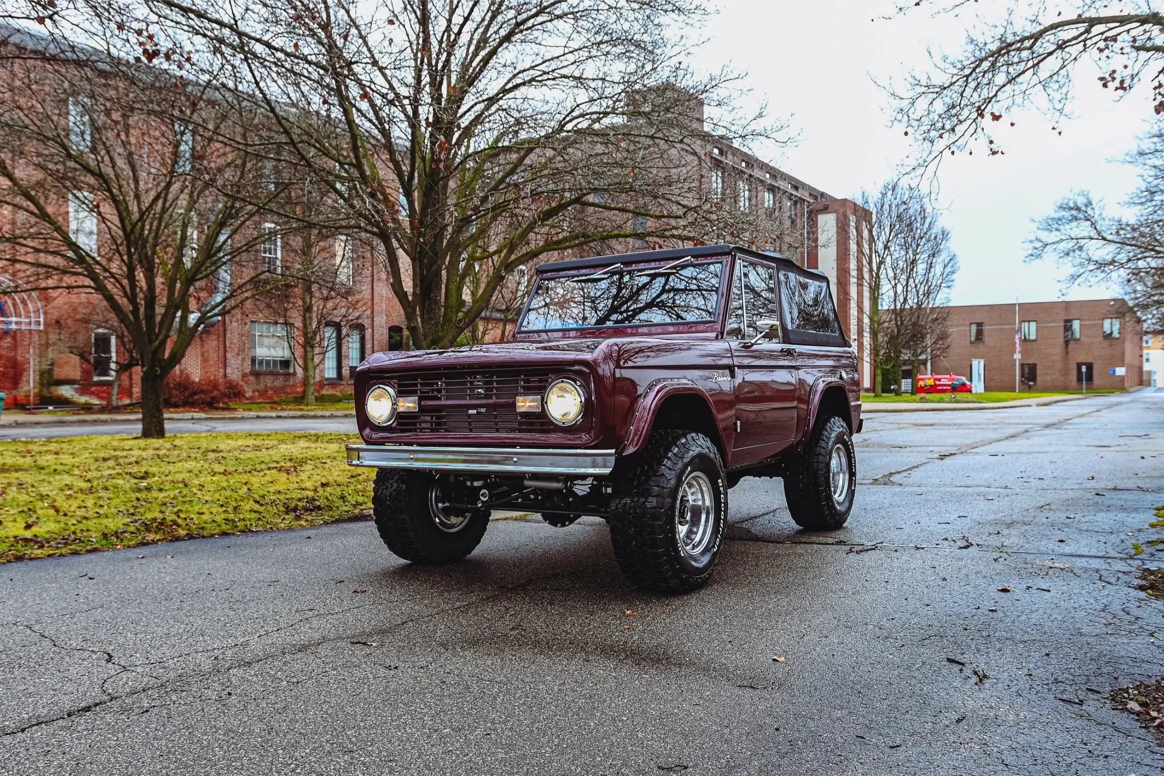 Modified 1968 Ford Bronco - 4