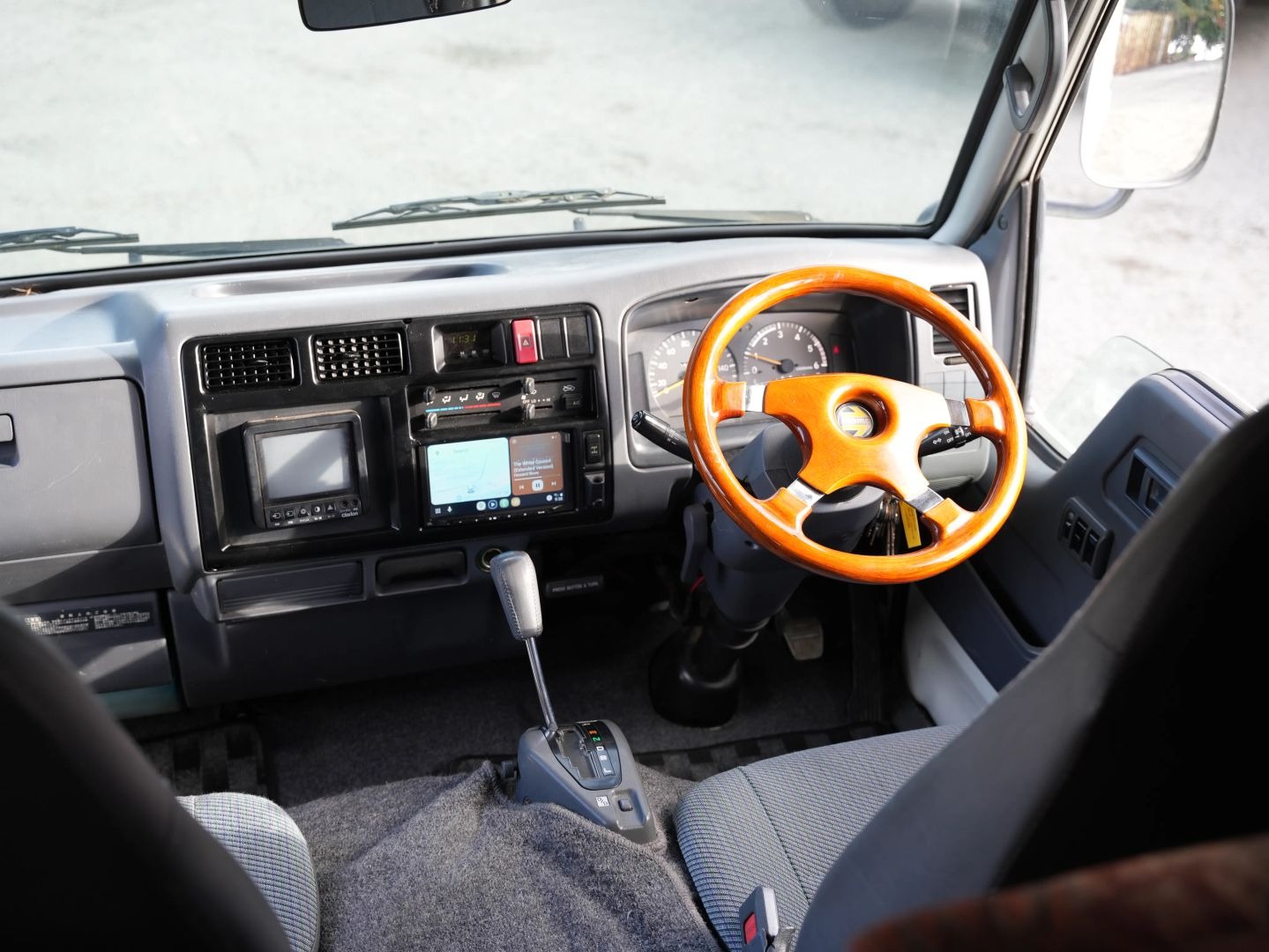1999 Toyota Camroad