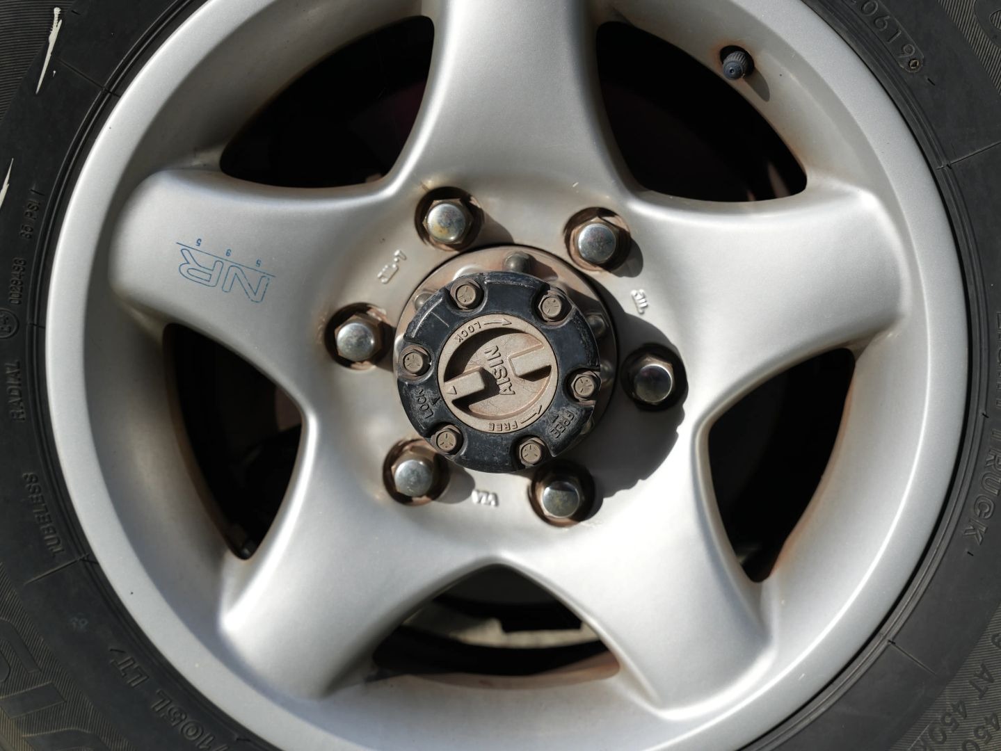 1999 Toyota Camroad - 4