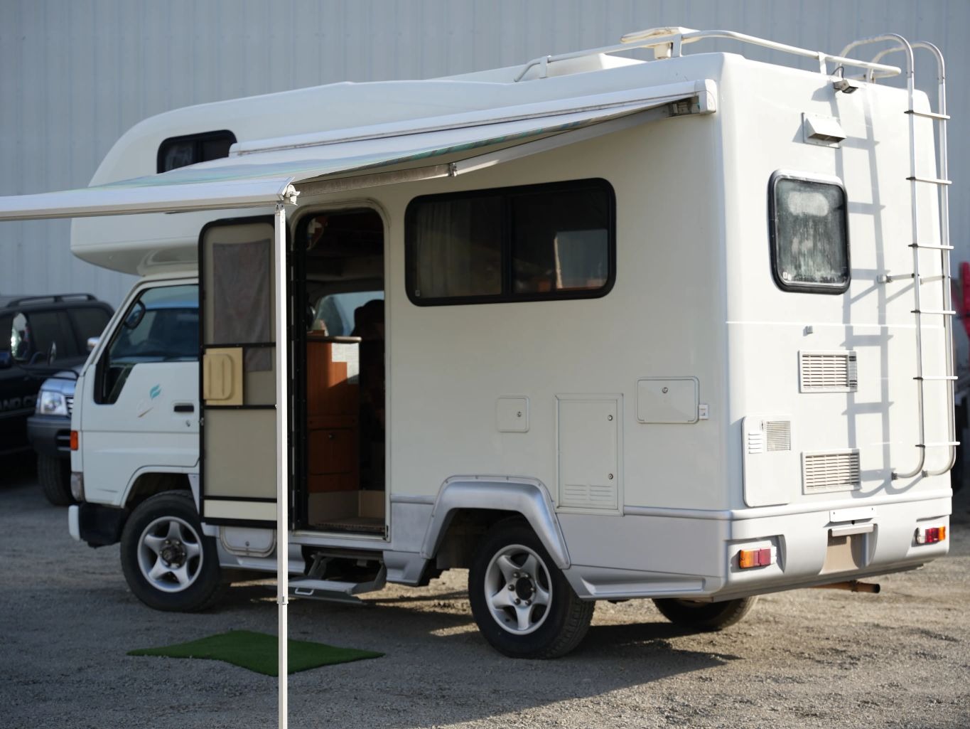 1999 Toyota Camroad