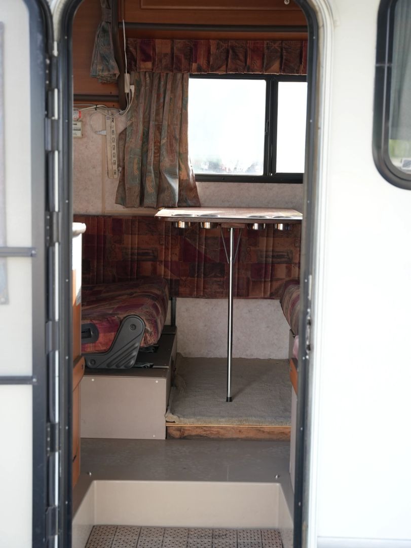 1999 Toyota Camroad