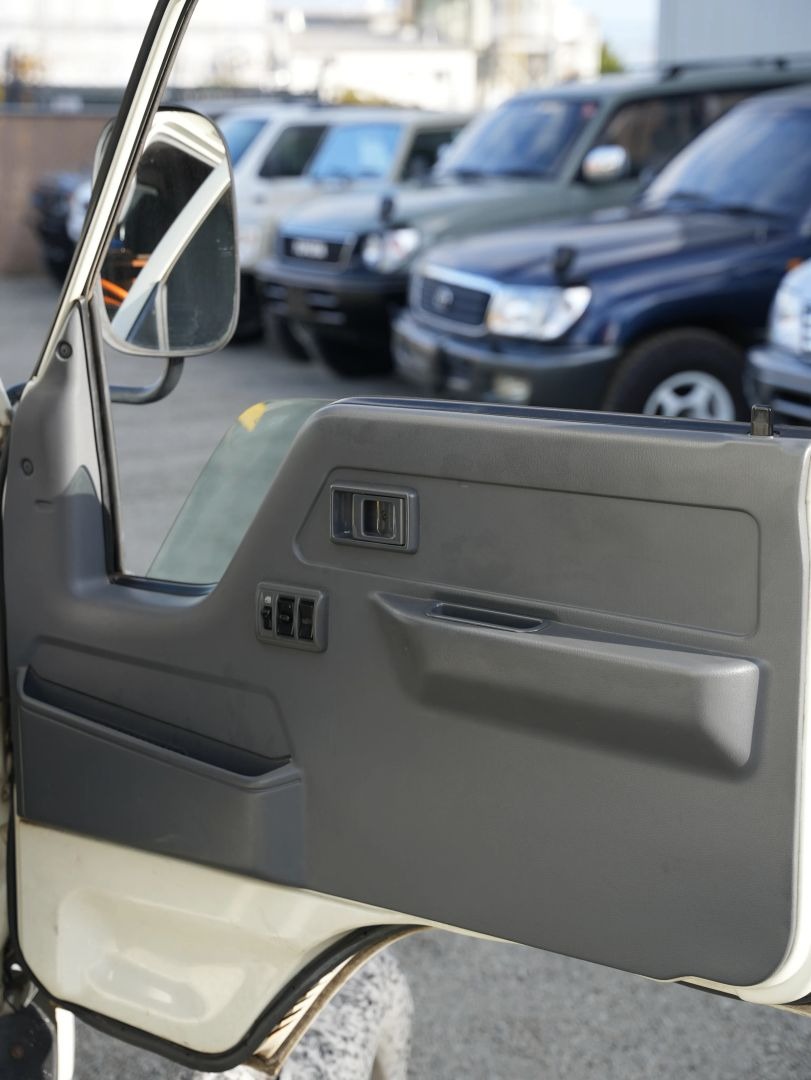1999 Toyota Camroad