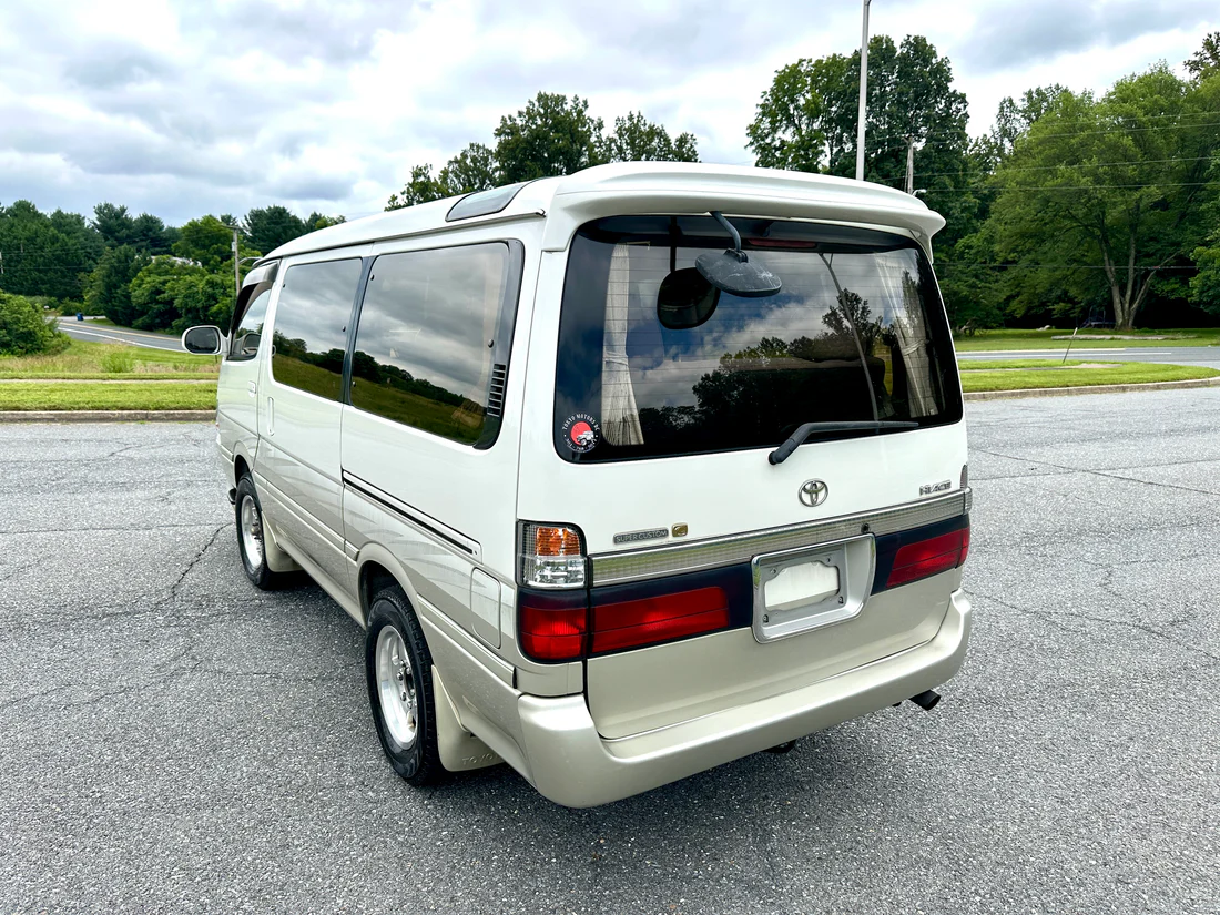 1999 Toyota HiAce Super Custom Living Saloon EX