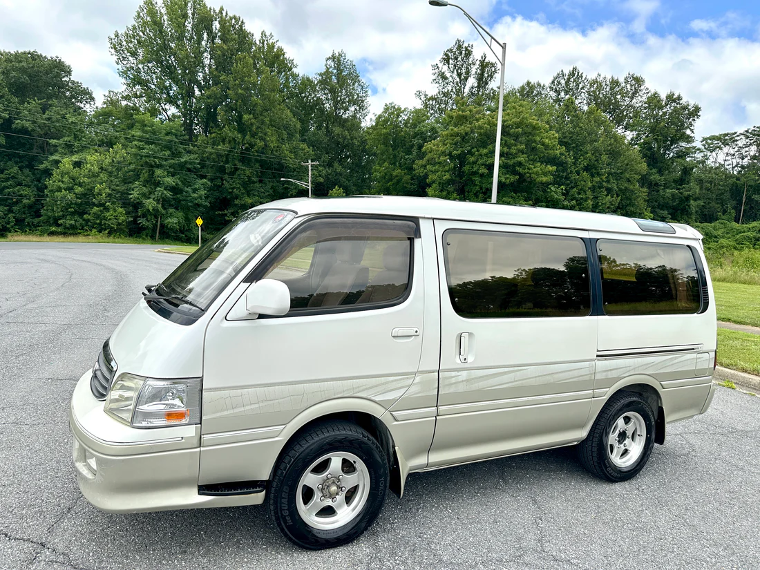 1999 Toyota HiAce Super Custom Living Saloon EX