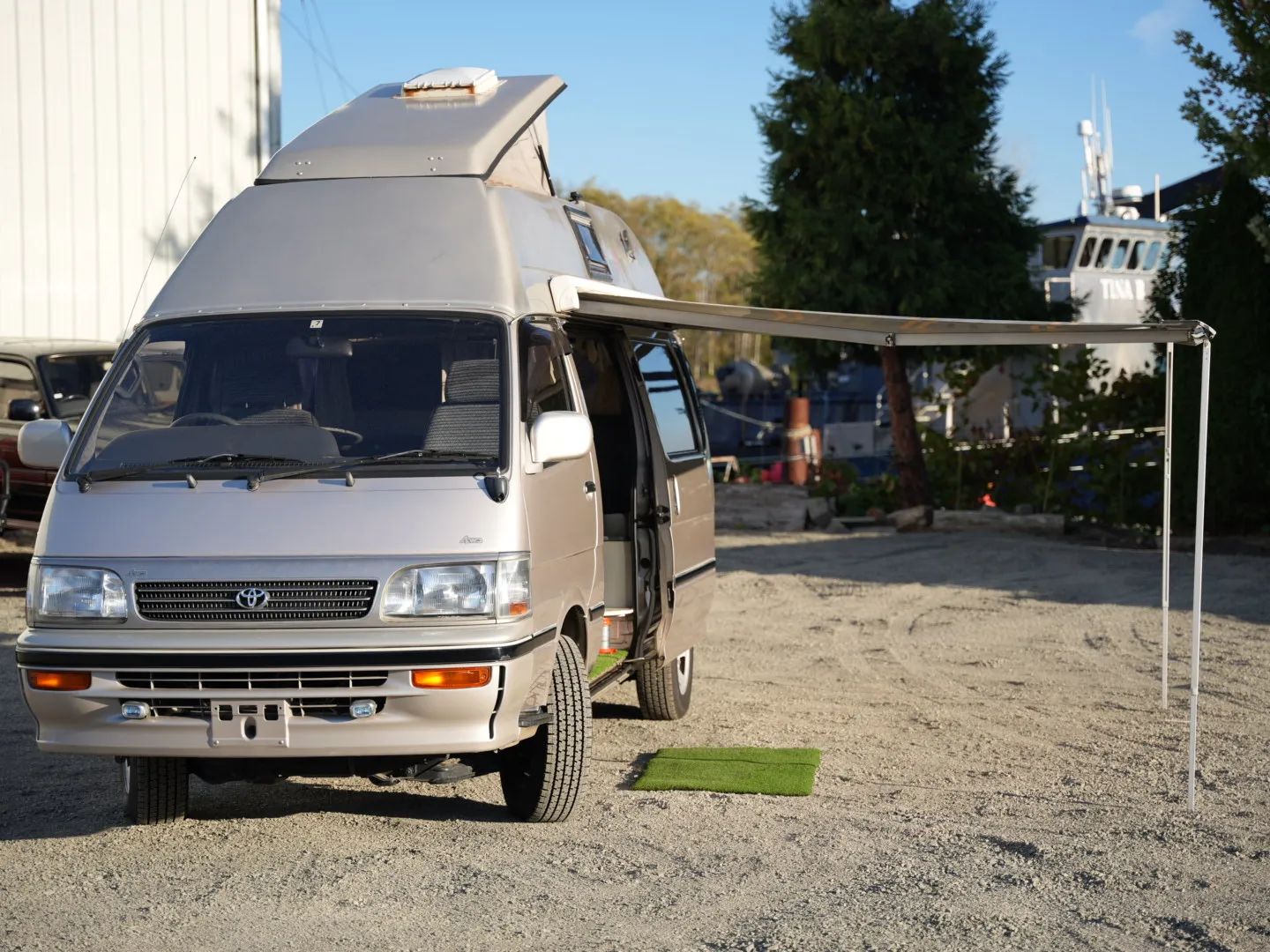 1995 Toyota HiAce - 2