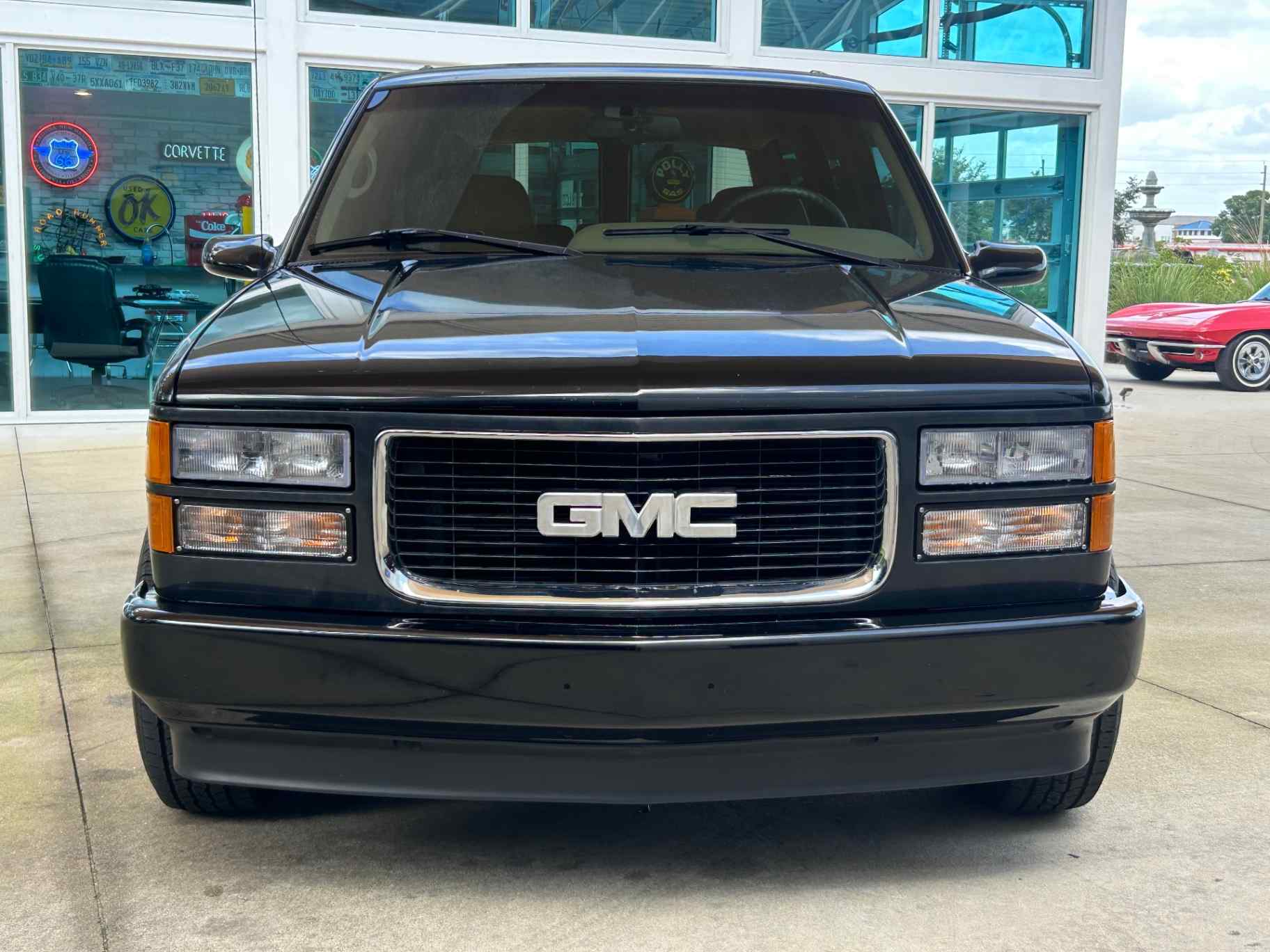 1996 GMC Suburban SLE