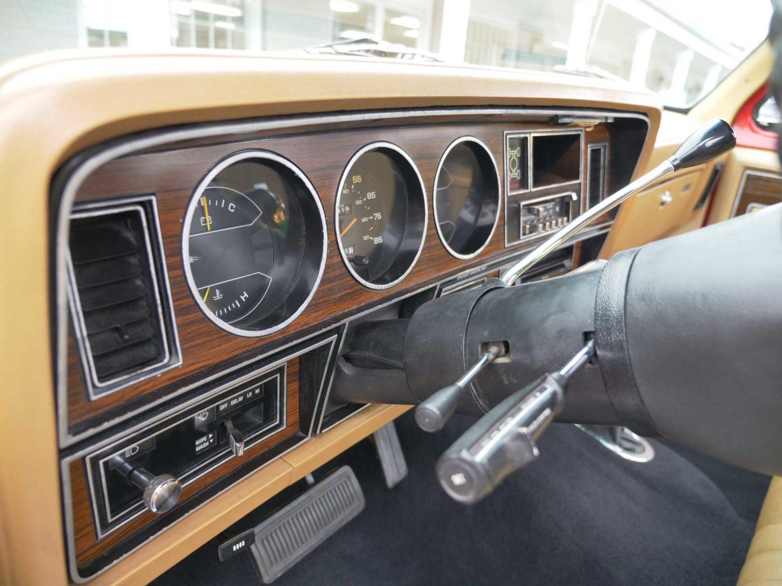 1985 Dodge Power Ram W150 Custom 4x4