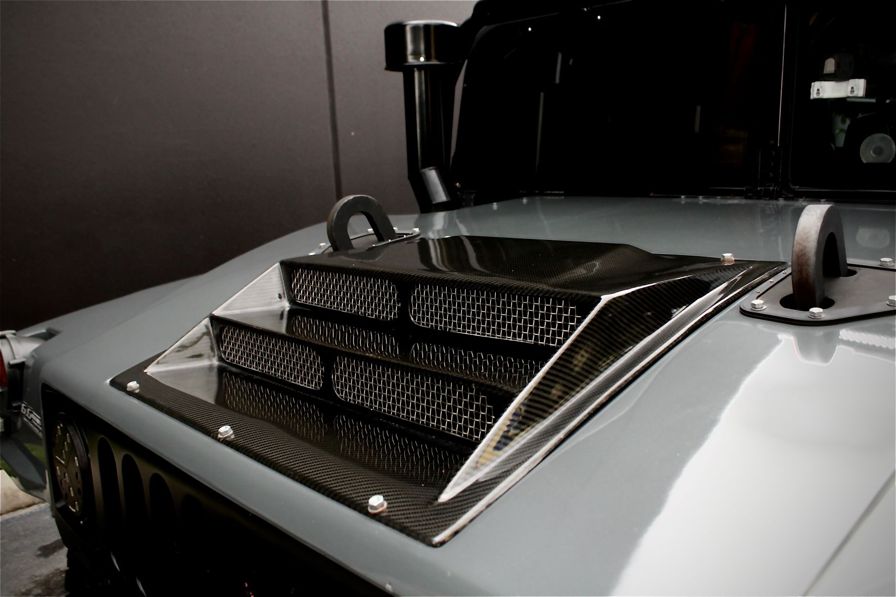 Sold: 1999 Hummer H1