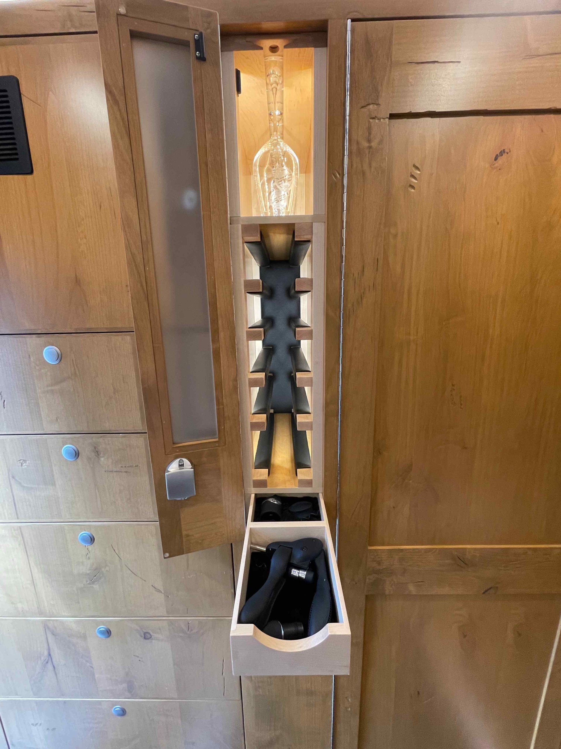 2020 EarthRoamer LTi-005