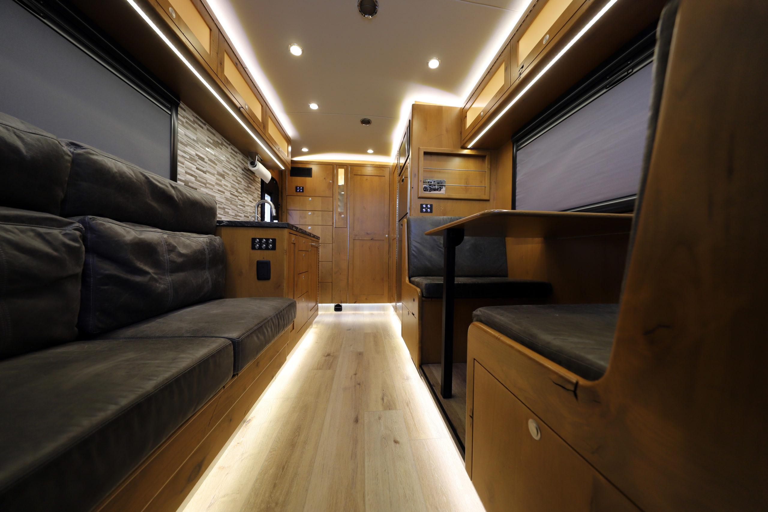 2020 EarthRoamer LTi-005