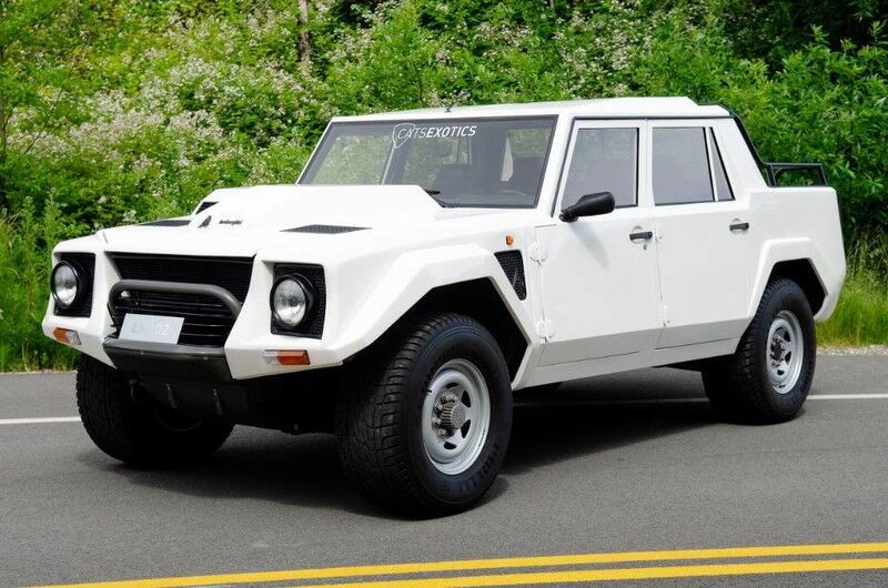 Sold: 1989 Lamborghini LM002 - 3