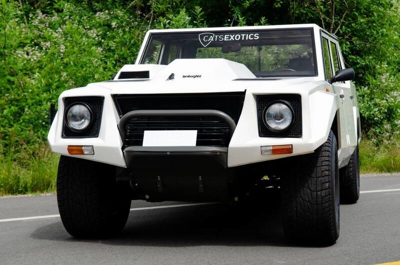 Sold: 1989 Lamborghini LM002 - 4