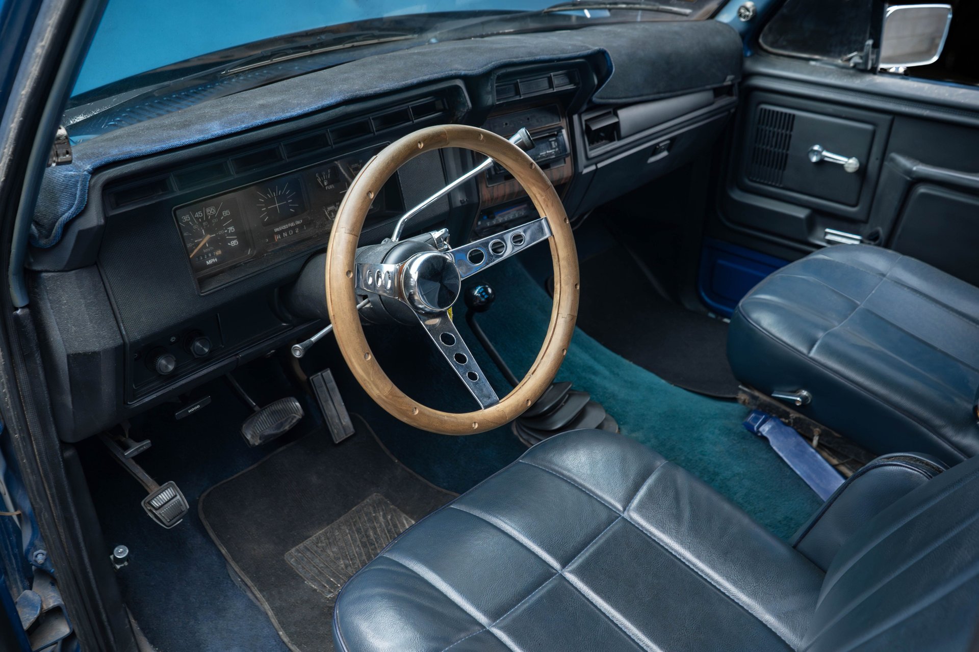 1985 Ford Bronco - 5