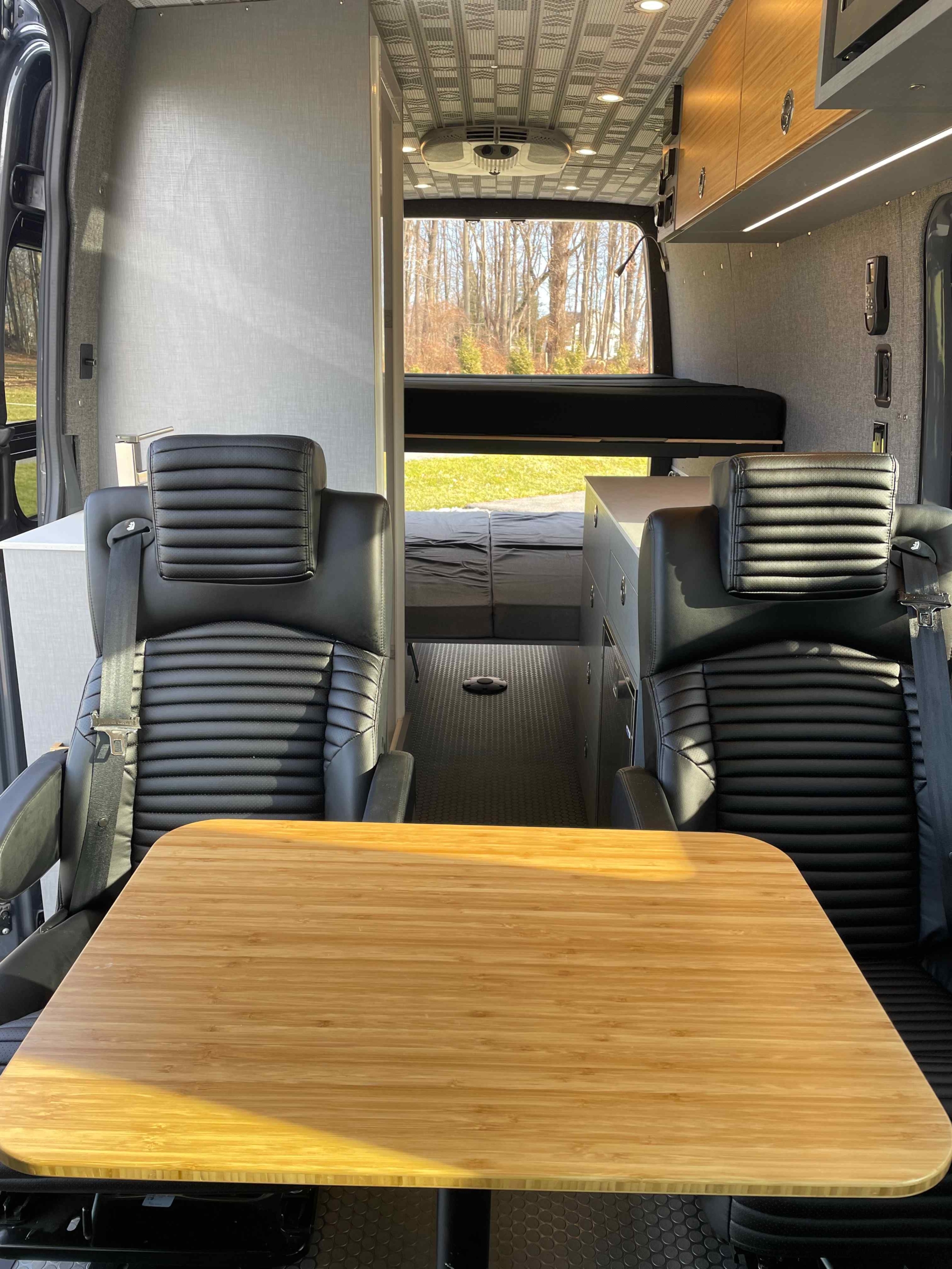 2022 Mercedes-Benz Sprinter 2500 170"