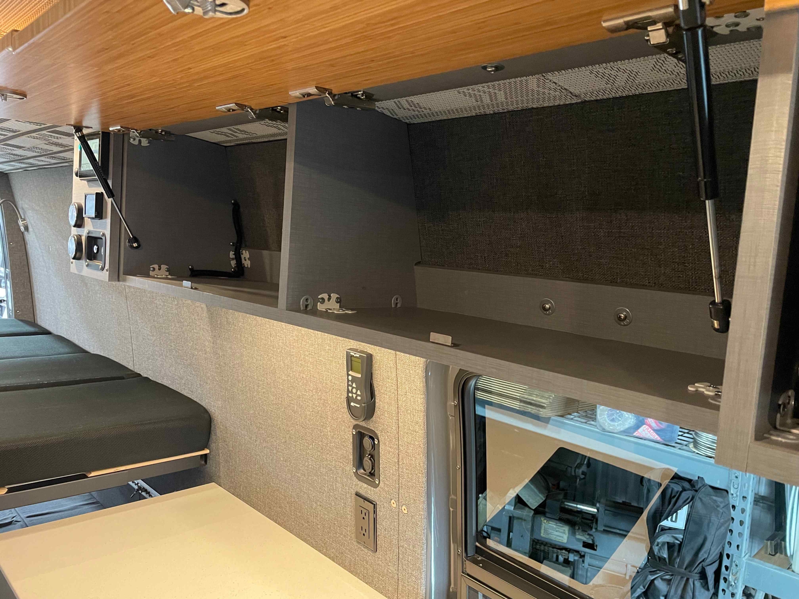 2022 Mercedes-Benz Sprinter 2500 170"
