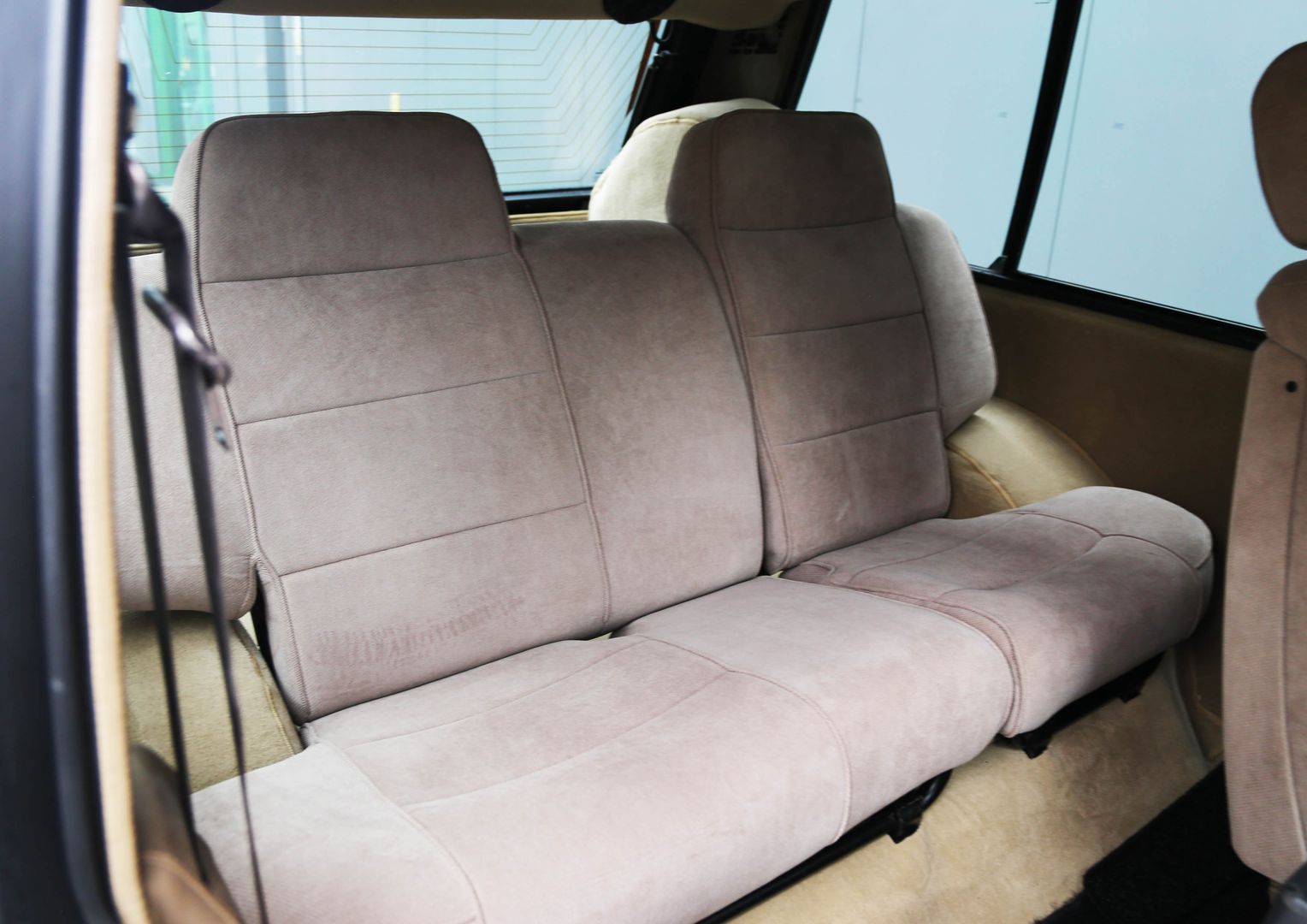 Sold: 1990 Range Rover Classic