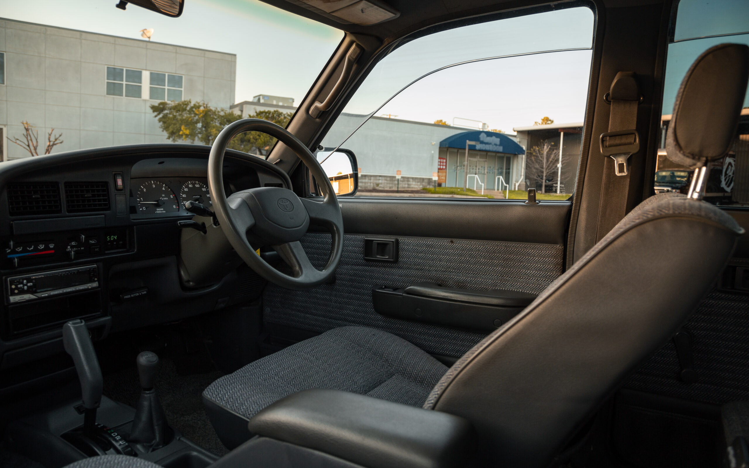 1996 Toyota Hilux SSR LN108 - 5