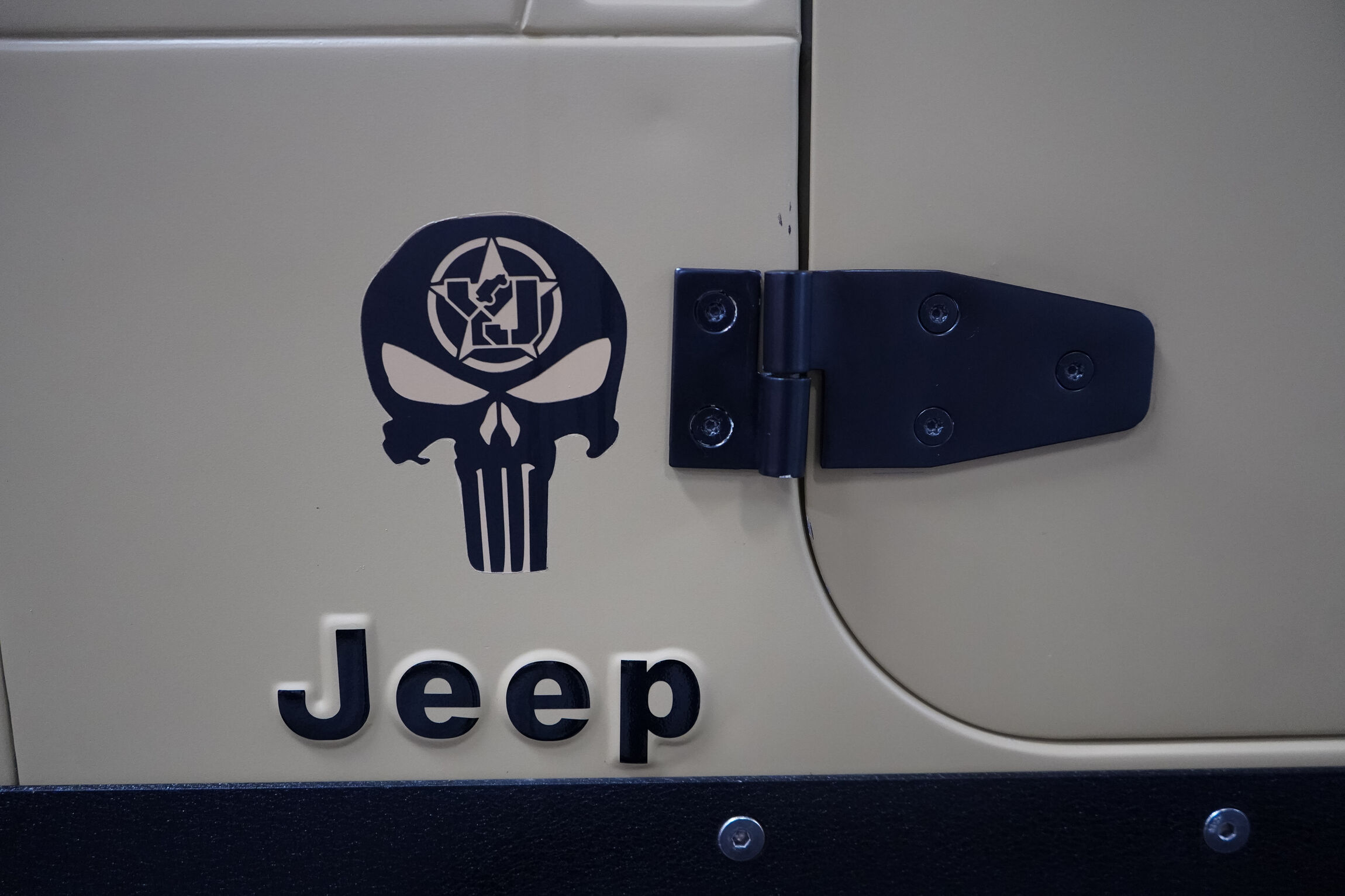 Sold: V8-Powered 1991 Jeep Wrangler YJ