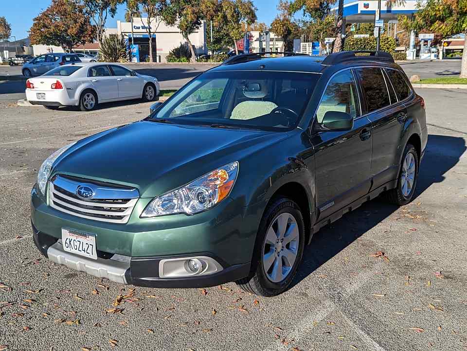 Sold: 2010 Subaru Outback 2.5i Limited