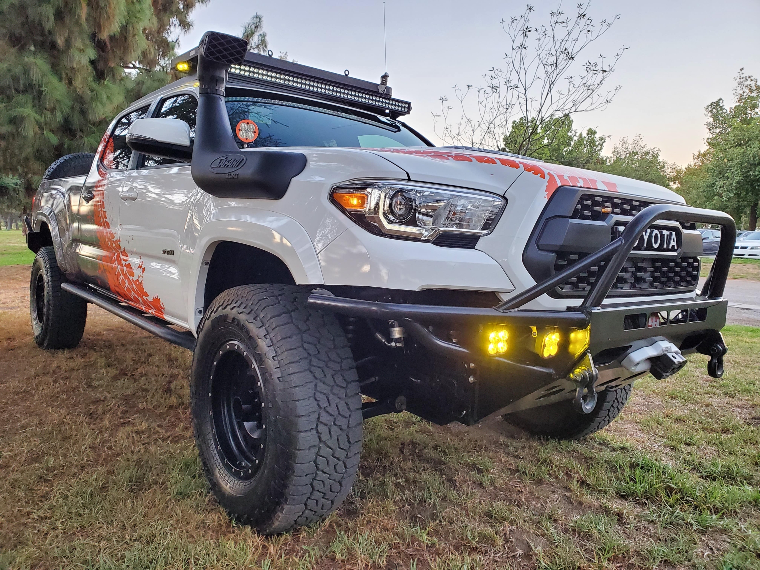 2016 Toyota Tacoma TRD Sport-1
