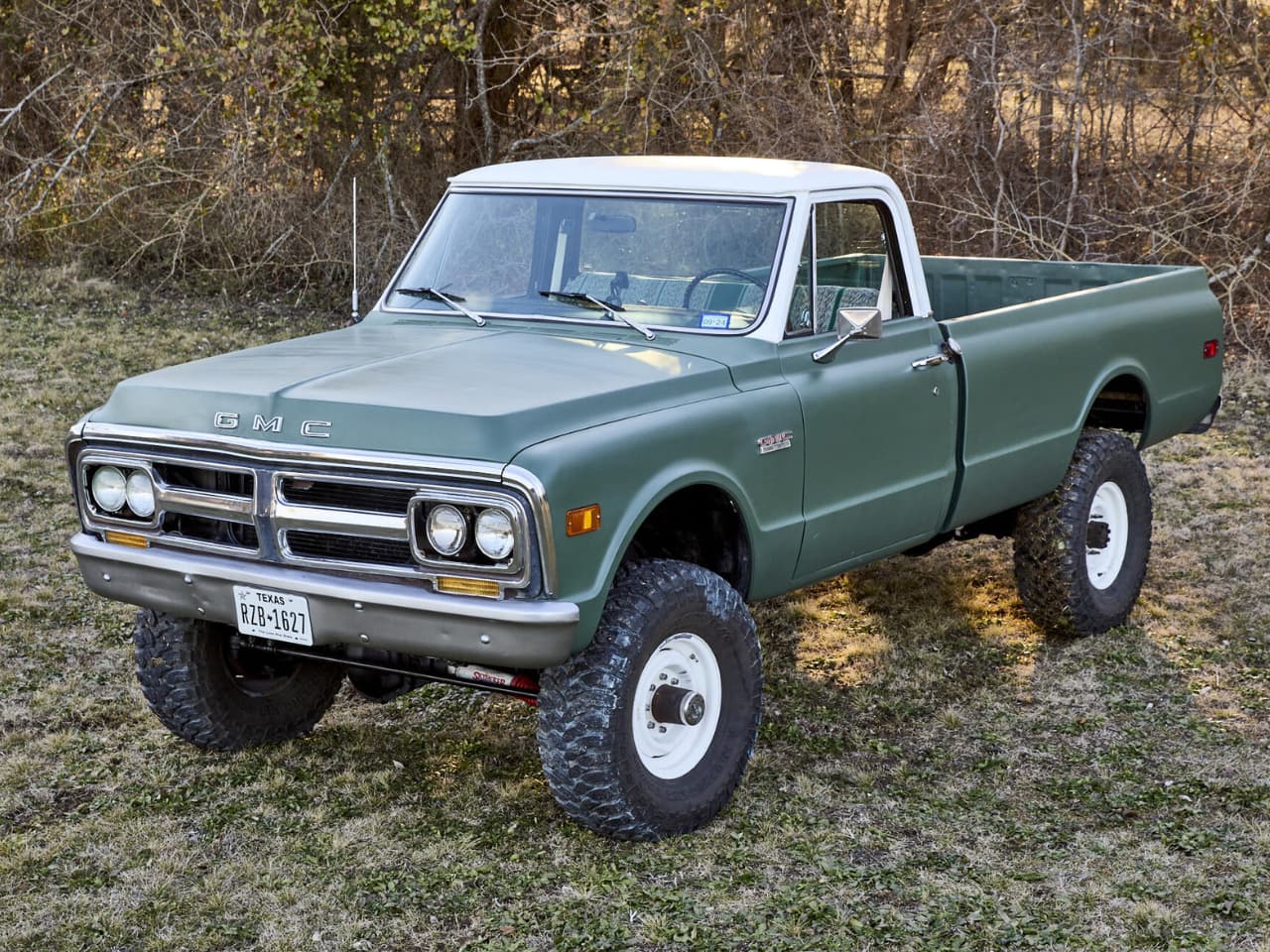 Sold: 1972 GMC 2500 Super Custom 4x4-1
