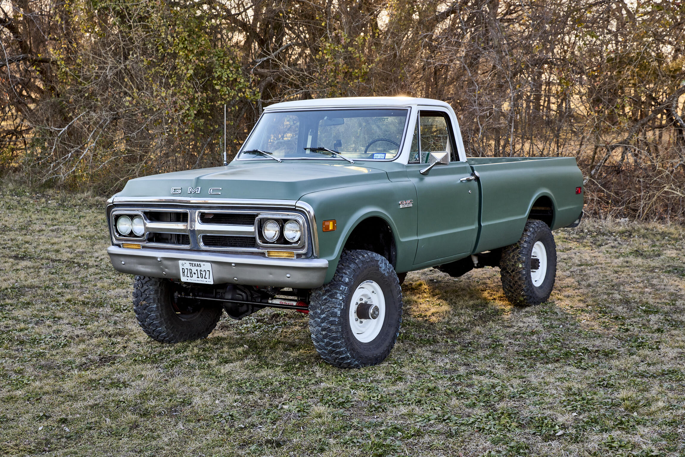 Sold: 1972 GMC 2500 Super Custom 4x4
