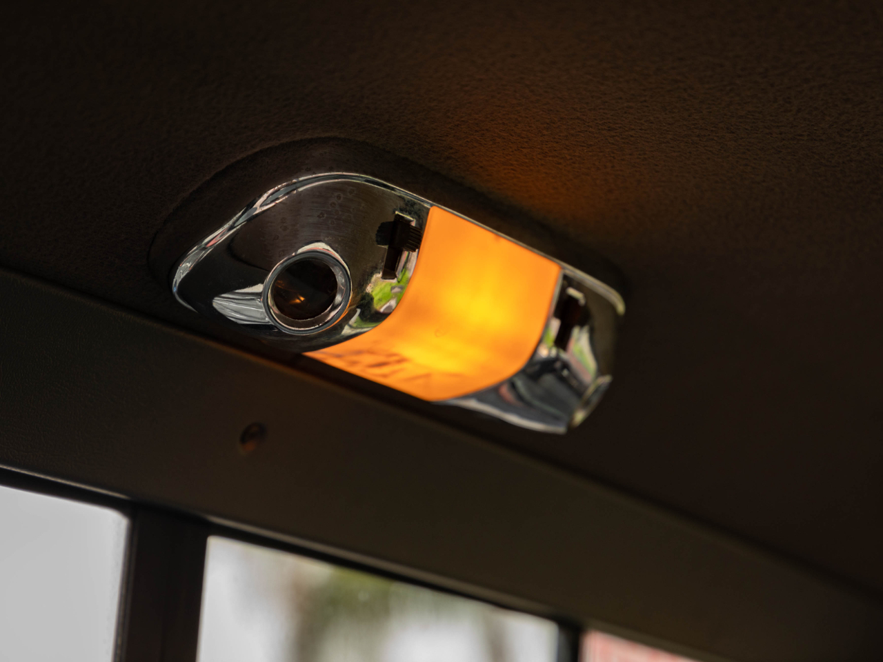 Sold: 1990 Ford F-150 XL Regular Cab 4x4