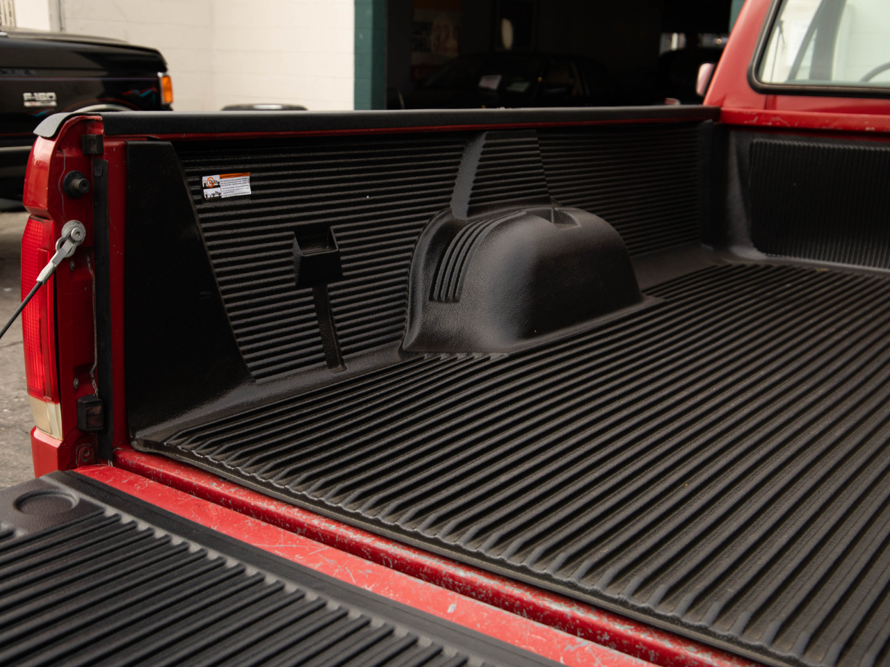 Sold: 1990 Ford F-150 XL Regular Cab 4x4 - 3