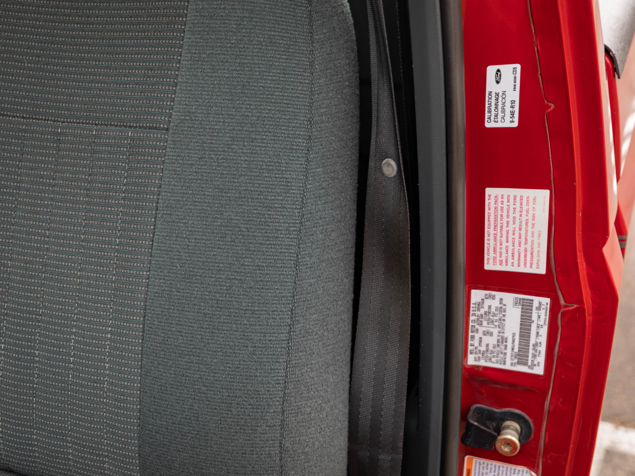 Sold: 1990 Ford F-150 XL Regular Cab 4x4