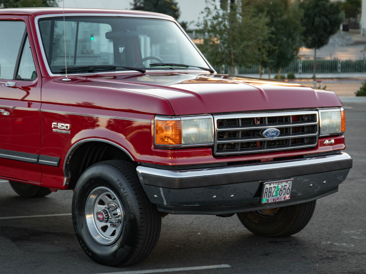 Sold: 1990 Ford F-150 XL Regular Cab 4x4